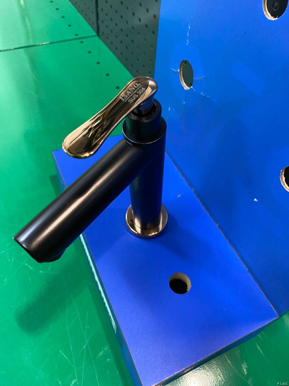 Isano 1600PT SS304 Nano Black & Rose Gold High Sink Tap Pillar Type